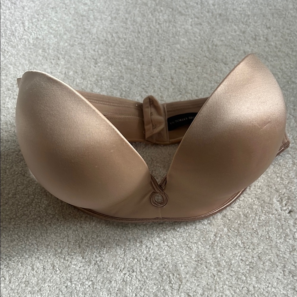 Victoria's Secret Tan Strapless Bra Seamless Comfort